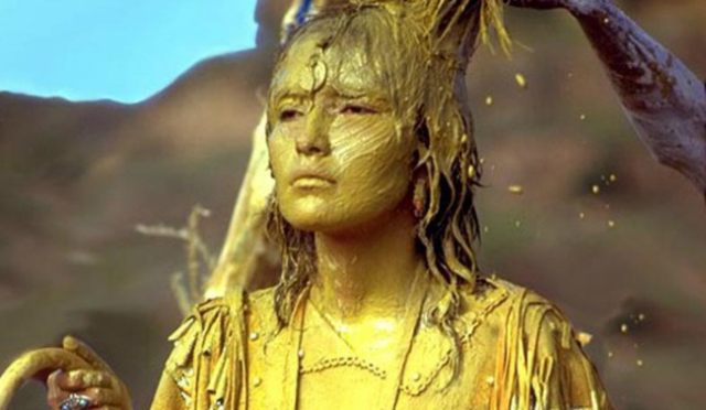 Hajborotválás és fogreszelés - Így ünneplik a menstruációt és felnőttkort más kultúrákban