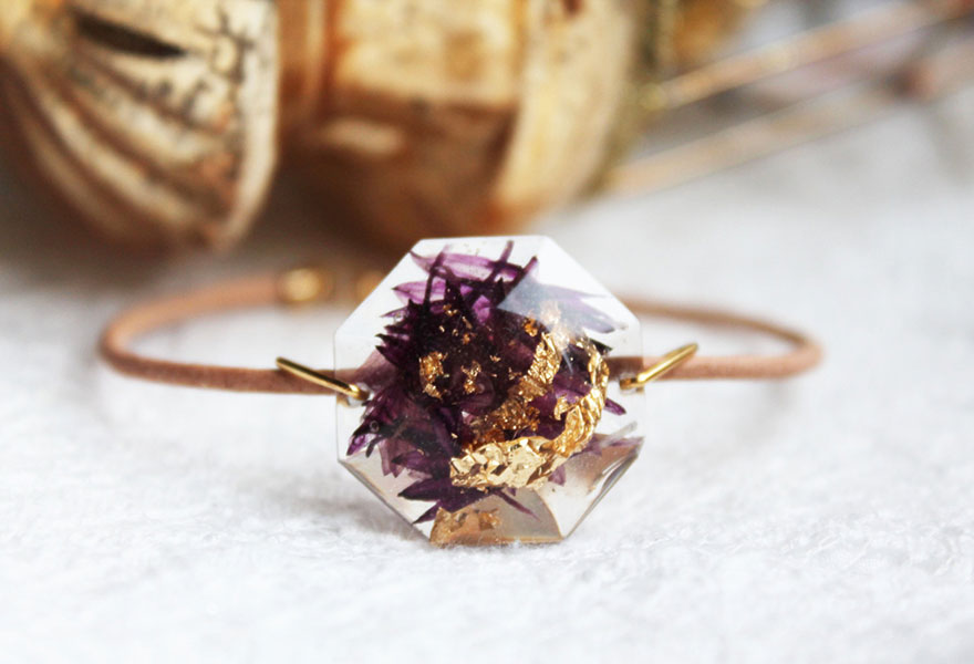 Mesés ékszerek valódi virágszirmokból