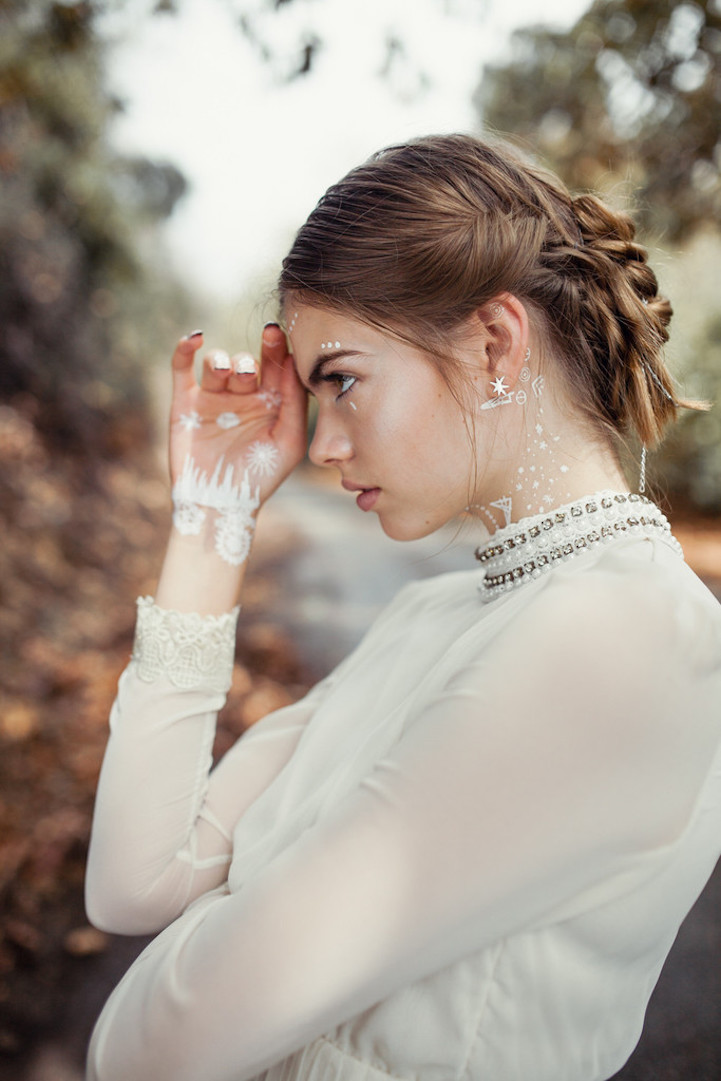 Művészi lemosható tetoválások hófehérben