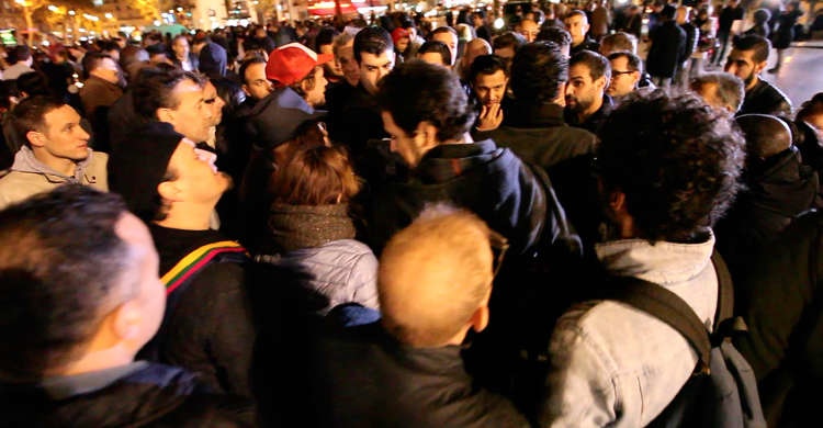 Nászút Párizsban: így látták a friss házasok a terrort a francia fővárosban - képek Nászút Párizsban: így látták a friss házasok a terrort a francia fővárosban - képek