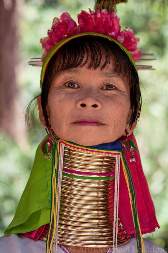 A fűzőtől a szájlyukasztásig - a legextrémebb testmódosítások, amiket a nők elkövetnek