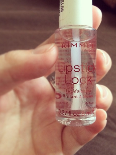 9 trükk, és a rúzs az ajkadon marad