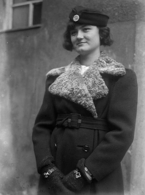 Ilyen csodálatosan elegánsak voltak nagyanyáink a régi teleken - galéria