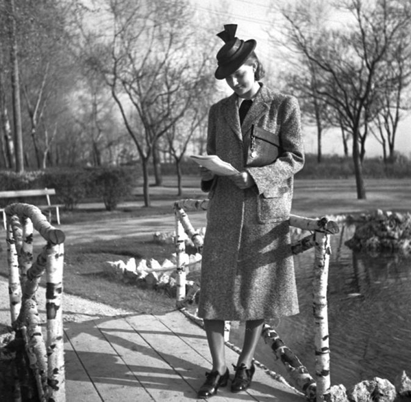 Ilyen csodálatosan elegánsak voltak nagyanyáink a régi teleken - galéria