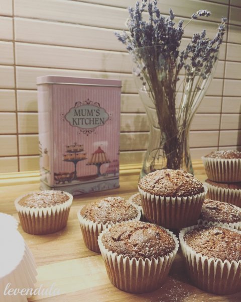 Levendulás, fehér csokis muffin