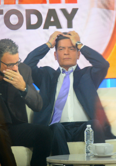 Kiderültek Charlie Sheen undorító titkai