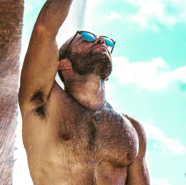 19 szomjas szexi férfi az Instagramról - képek