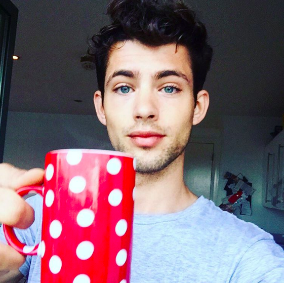 19 szomjas szexi férfi az Instagramról - képek