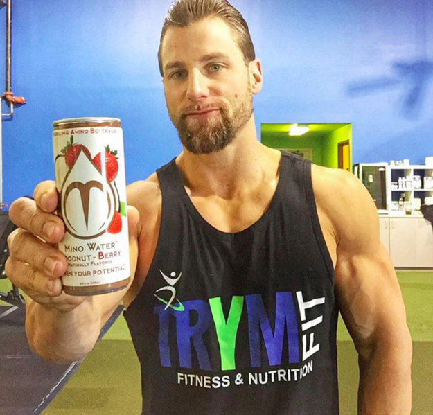 19 szomjas szexi férfi az Instagramról - képek