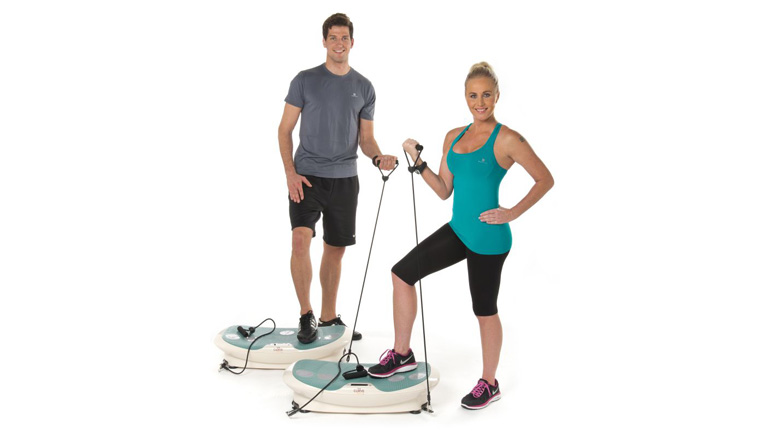 Húsz perc alatt egy teljes edzés Miló Vikivel – az otthonodban!