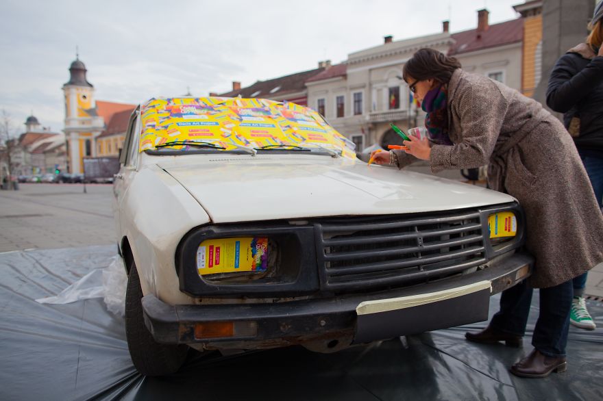 Kreatív közösségi street art projekttel díszítették ki a Daciat Kreatív közösségi street art projekttel díszítették ki a Daciat