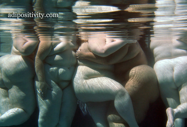 Gátlások nélkül pózoltak a túlsúlyos nők – képek Gátlások nélkül pózoltak a túlsúlyos nők – képek