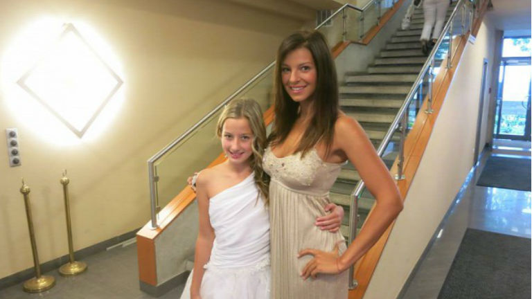 Lenkovics Laura Sarka Katával egy szépségversenyen