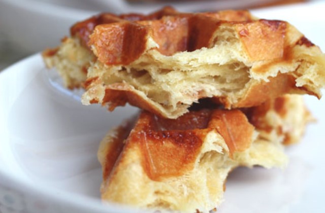 Így készül a legfinomabb kelt tésztás gofri