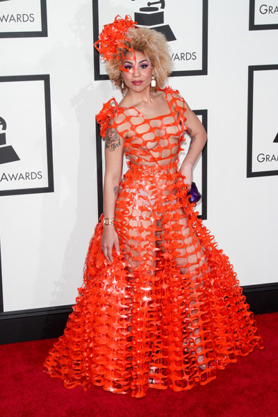 Ezek voltak 2015 legkínosabb vörös szőnyeges divatkatasztrófái - galéria