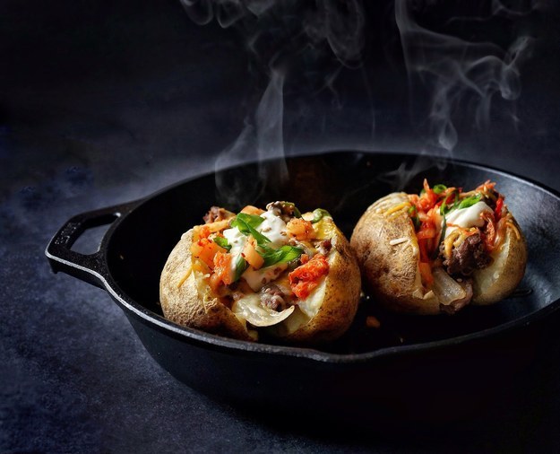 12 töltött krumpli, amivel megoldódik a vacsorakérdés 12 töltött krumpli, amivel megoldódik a vacsorakérdés