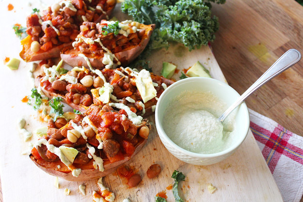 12 töltött krumpli, amivel megoldódik a vacsorakérdés 12 töltött krumpli, amivel megoldódik a vacsorakérdés