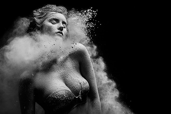 Érzéki mozdulatok: lenyűgöző fotók táncosokról