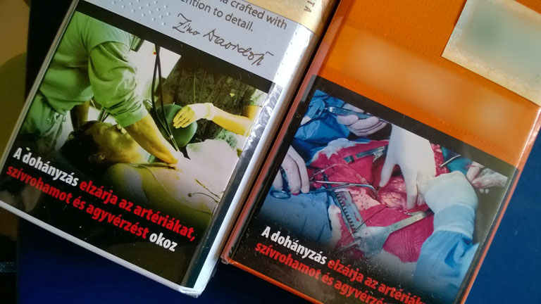 Egyencsomagolás és sokkoló képek- ilyenek lesznek a cigisdobozok