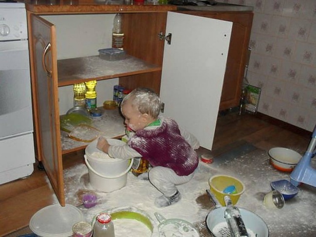 Mi csinálnak a gyerekek, amikor 2 percre magukra hagyják őket? Hát ezt! - vicces képek