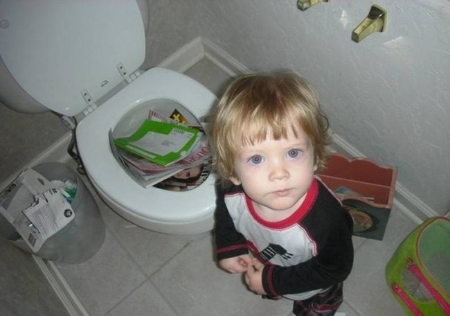 Mi csinálnak a gyerekek, amikor 2 percre magukra hagyják őket? Hát ezt! - vicces képek