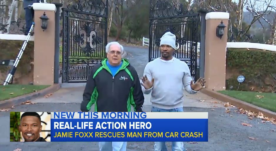 Jamie Foxx égő autóbol mentett ki egy részeget - videó