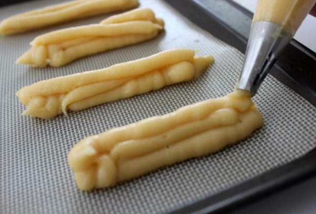 Így készíthetsz házi ekler fánkot