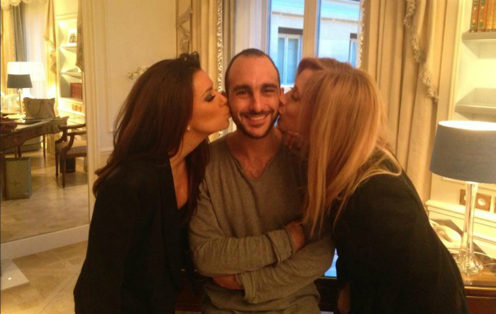 A fotós és két modellje