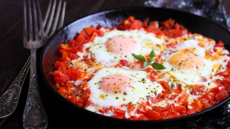 Kedvenc gyors vacsoránk téliesítve: shakshuka