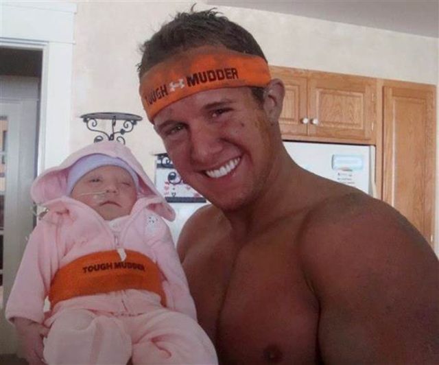 Cori 25 éves fia és Emmalyn