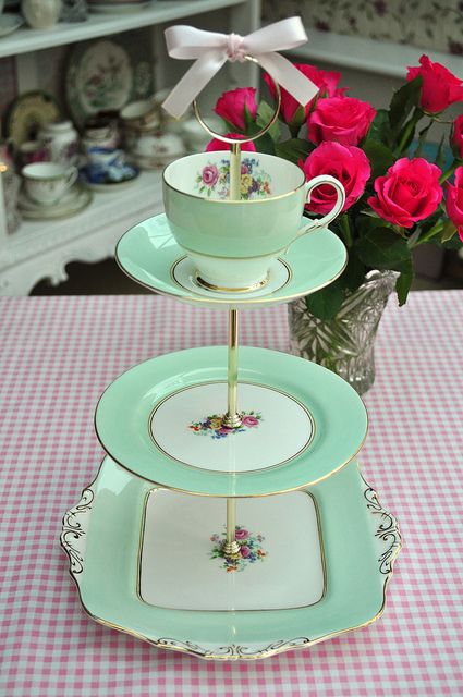 Egyedi, és gyönyörű vintage sütitartók