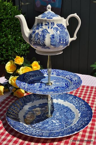 Egyedi, és gyönyörű vintage sütitartók