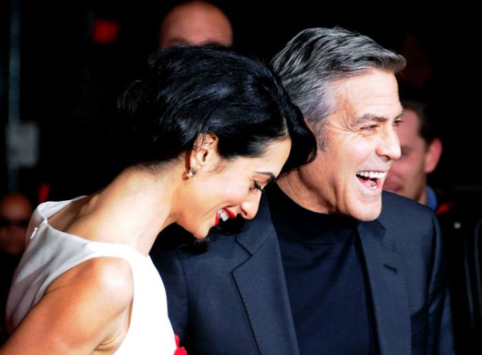 George Clooney így édelgett a feleségével a premieren George Clooney így édelgett a feleségével a premieren