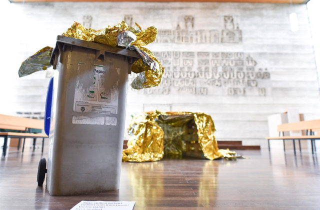 Szemétnek nézte és eltakarította a kortárs műalkotást a takarítónő Szemétnek nézte és eltakarította a kortárs műalkotást a takarítónő