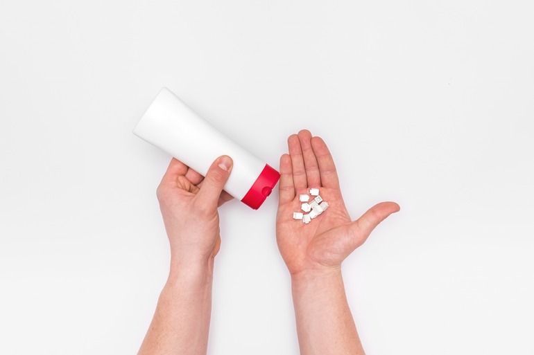 Mindennapi tárgyaink helyén néhány kocka LEGO - izgalmas fotósorozat