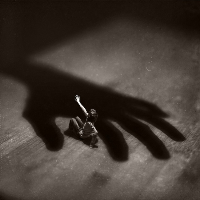 Elrepít Csodaországba a tizenéves fotós zseni