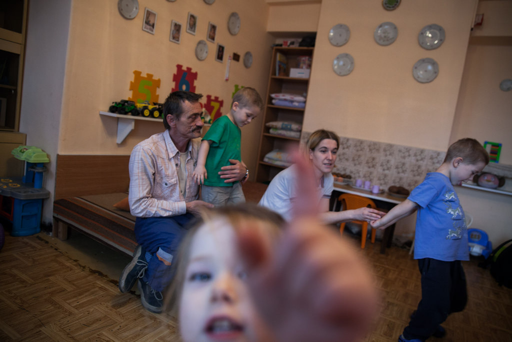 Buszsofőrök, tanárok húzzák meg magukat munkásszállókon Buszsofőrök, tanárok húzzák meg magukat munkásszállókon