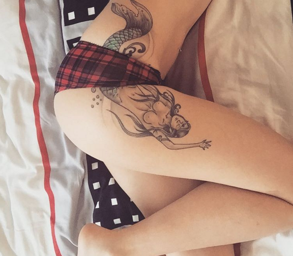 Elképesztő sellős tetkók földi hableányoknak - fotók