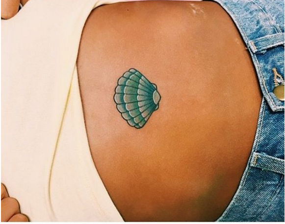 Elképesztő sellős tetkók földi hableányoknak - fotók