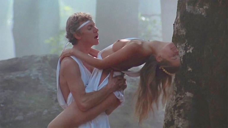 Egy éles jelenet a Caligula című filmből