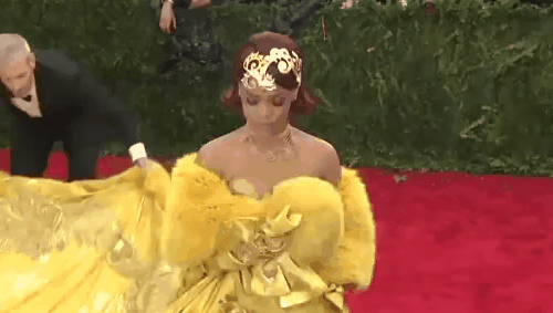 Rihanna és a hiszti már 28 éve együtt jár – gifekben, hogy mit gondol a világról