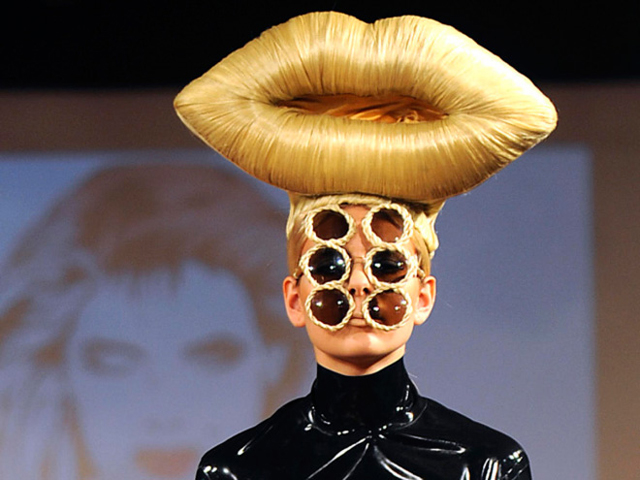 25 tökéletesen értelmetlen női divatcikk