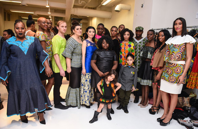 Ötödikes kislány mutatta be ruhakollekcióját a New York-i divathéten