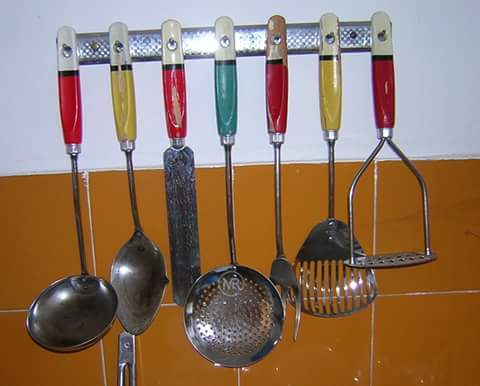 Retró konyhák: a pilleszéktől az üveggyűjteményig Retró konyhák: a pilleszéktől az üveggyűjteményig