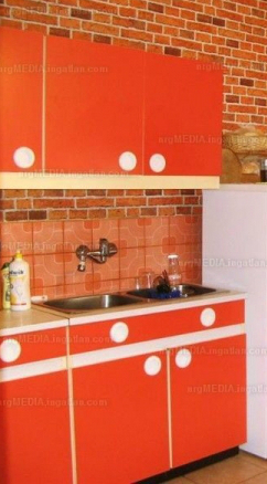 Retró konyhák: a pilleszéktől az üveggyűjteményig Retró konyhák: a pilleszéktől az üveggyűjteményig