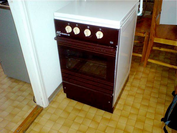 Retró konyhák: a pilleszéktől az üveggyűjteményig Retró konyhák: a pilleszéktől az üveggyűjteményig