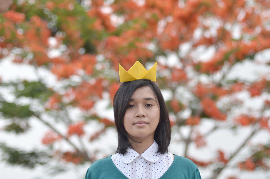 Nagymamájával közös fotókkal dolgozza fel édesapja elvesztését a fiatal lány Nagymamájával közös fotókkal dolgozza fel édesapja elvesztését a fiatal lány