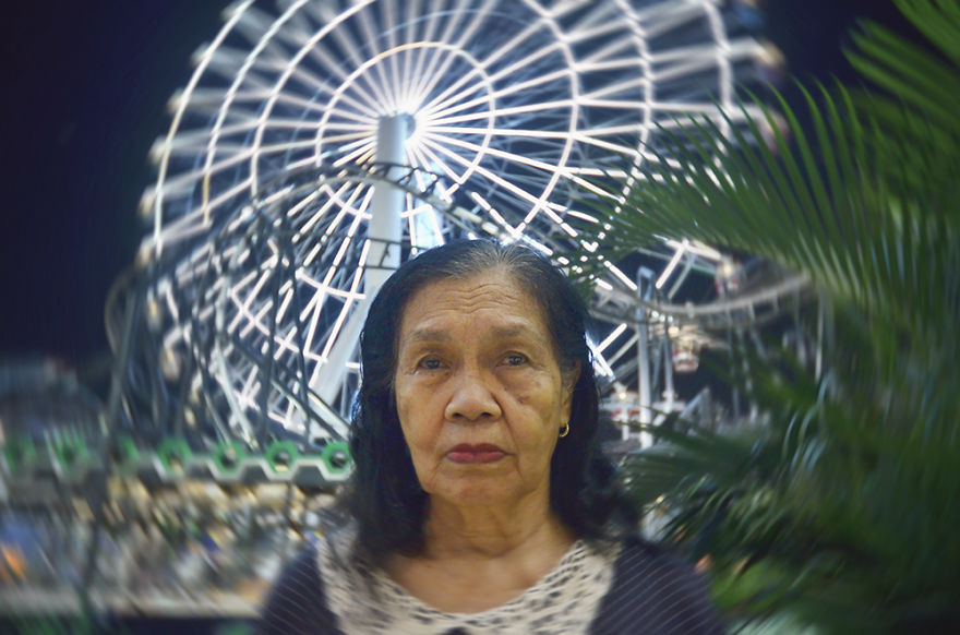 Nagymamájával közös fotókkal dolgozza fel édesapja elvesztését a fiatal lány Nagymamájával közös fotókkal dolgozza fel édesapja elvesztését a fiatal lány