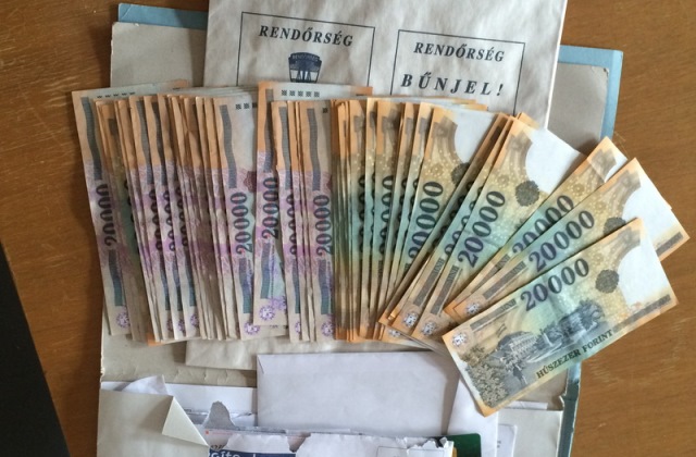 Az idős asszony pénzét is eltakarította a takarítónő Az idős asszony pénzét is eltakarította a takarítónő