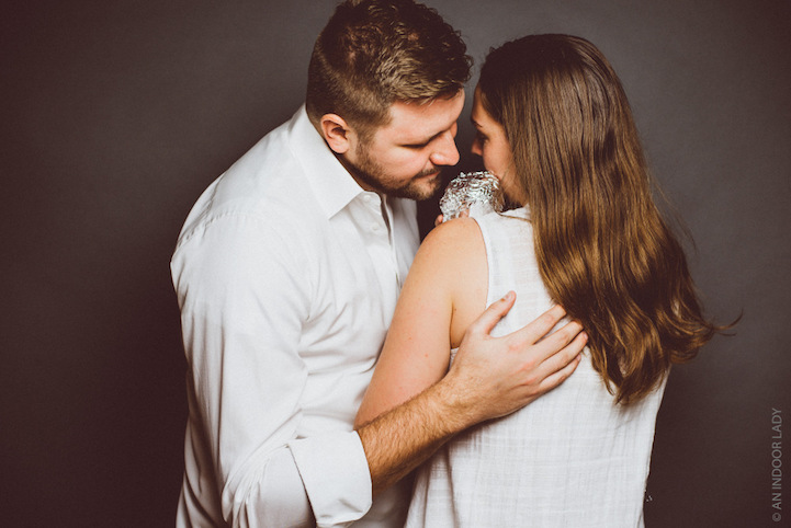 Az újszülött helyett egy burritót ölelget a fiatal pár - fotók Az újszülött helyett egy burritót ölelget a fiatal pár - fotók